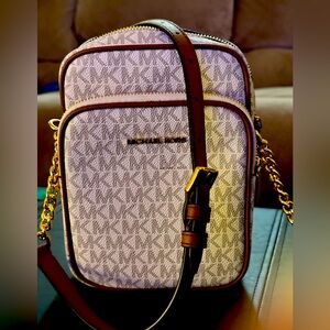 Michael Kors Crossbody